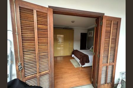 Casa à venda com 4 quartos, 174m² em Maria Paula, Niterói