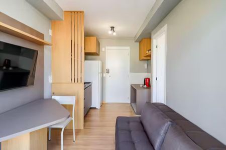 Studio para alugar com 32m², 1 quarto e sem vaga Studio para alugar com 32m², 1 quarto e sem vagaSala