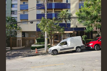 Apartamento à venda com 76m², 2 quartos e 2 vagasFachada e portaria