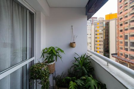 Apartamento à venda com 76m², 2 quartos e 2 vagasVaranda