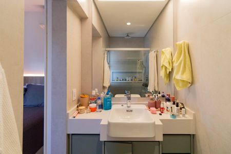 Apartamento à venda com 76m², 2 quartos e 2 vagasSuíte