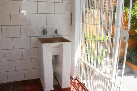 Casa para alugar com 85m², 2 quartos e sem vagaÁrea de Serviço