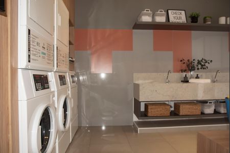 Studio para alugar com 32m², 1 quarto e sem vaga Studio para alugar com 32m², 1 quarto e sem vagaÁrea comum - Lavanderia