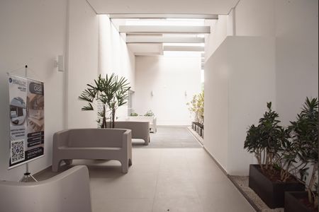 Studio para alugar com 32m², 1 quarto e sem vaga Studio para alugar com 32m², 1 quarto e sem vagaHall de entrada