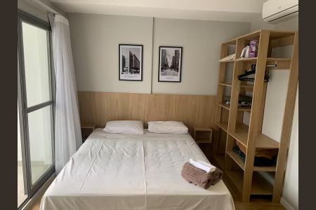 Sala/Quarto de kitnet/studio à venda com 1 quarto, 27m² em Jardim das Acacias, São Paulo