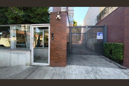 Studio para alugar com 32m², 1 quarto e sem vagaFachada + Plaquinha