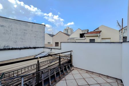 Casa à venda com 201m², 2 quartos e 2 vagasVaranda