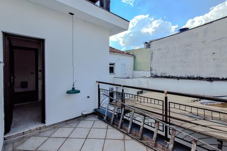 Casa à venda com 201m², 2 quartos e 2 vagasVaranda