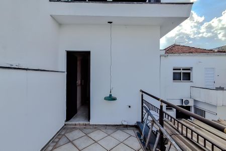 Casa à venda com 201m², 2 quartos e 2 vagasVaranda