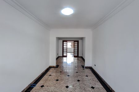 Casa à venda com 201m², 2 quartos e 2 vagasSala