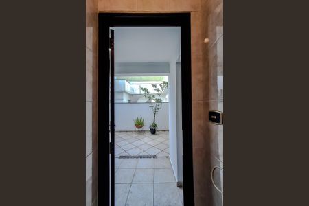 Casa à venda com 201m², 2 quartos e 2 vagasBanheiro de serviço