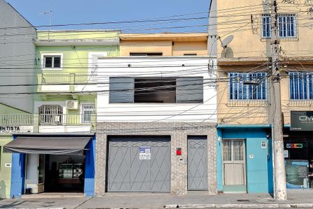 Casa à venda com 201m², 2 quartos e 2 vagasFachada - Plaquinha
