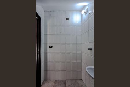 Casa à venda com 201m², 2 quartos e 2 vagasBanheiro da Garagem