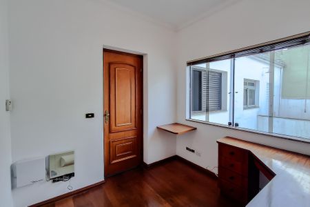 Casa à venda com 201m², 2 quartos e 2 vagasQuarto 2 - Suíte