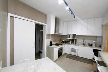 Apartamento à venda com 107m², 3 quartos e 2 vagasCozinha