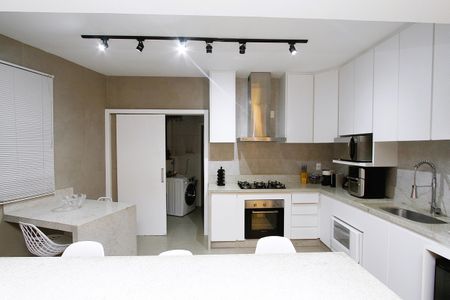 Apartamento à venda com 107m², 3 quartos e 2 vagasCozinha