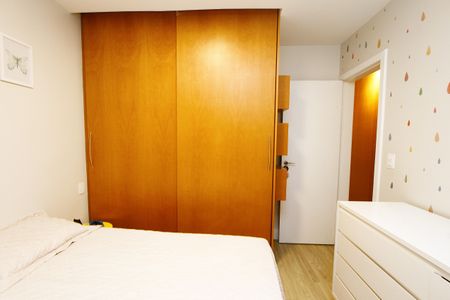 Apartamento à venda com 107m², 3 quartos e 2 vagasQuarto 3