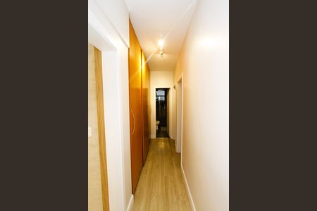 Apartamento à venda com 107m², 3 quartos e 2 vagasCorredor