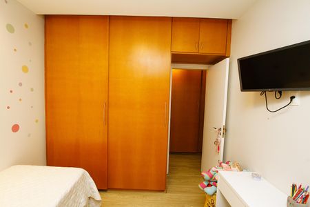 Apartamento à venda com 107m², 3 quartos e 2 vagasQuarto 2