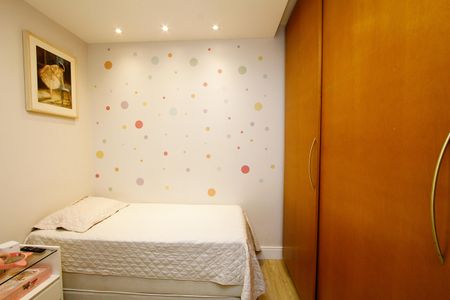 Apartamento à venda com 107m², 3 quartos e 2 vagasQuarto 2