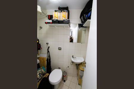 Apartamento à venda com 107m², 3 quartos e 2 vagasBanheiro de serviço