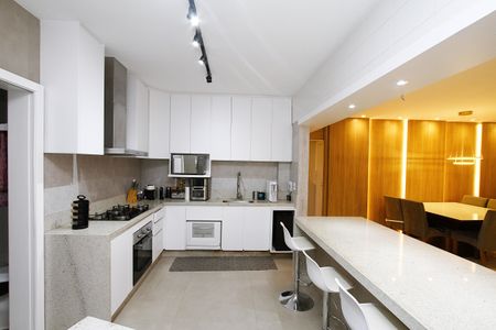 Apartamento à venda com 107m², 3 quartos e 2 vagasCozinha