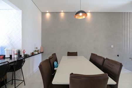 Casa para alugar com 168m², 3 quartos e sem vagaSala