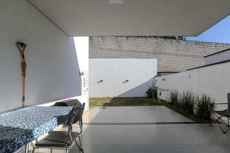 Casa para alugar com 168m², 3 quartos e sem vagaÁrea de Serviço