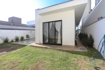 Casa para alugar com 168m², 3 quartos e sem vagaVaranda