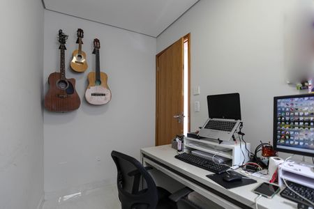 Casa para alugar com 168m², 3 quartos e sem vagaEscritório