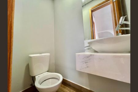 Casa à venda com 3 quartos, 134m² em Campo Grande, São Paulo