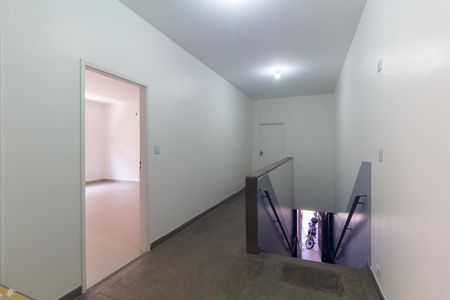 Apartamento para alugar com 31m², 1 quarto e sem vagaEscada