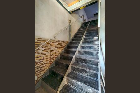 Apartamento para alugar com 70m², 1 quarto e sem vagaEscada