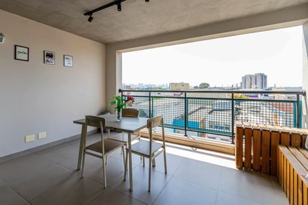 Studio à venda com 33m², 1 quarto e 1 vagaVaranda