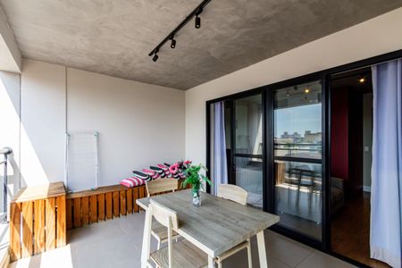 Studio à venda com 33m², 1 quarto e 1 vagaVaranda