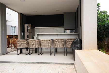 Apartamento para alugar com 40m², 2 quartos e 1 vagaÁrea comum - Churrasqueira