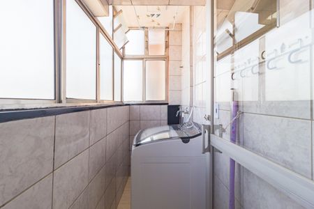 Apartamento para alugar com 55m², 2 quartos e 1 vagaÁrea de Serviço