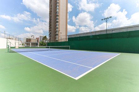 Apartamento à venda com 250m², 4 quartos e 4 vagasÁrea comum - Quadra de tênis