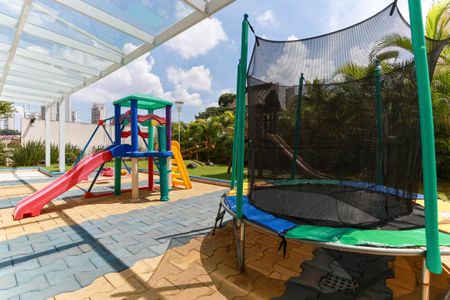 Apartamento à venda com 250m², 4 quartos e 4 vagasÁrea comum - Playground