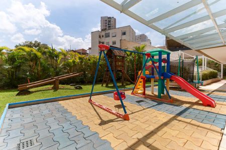Apartamento à venda com 250m², 4 quartos e 4 vagasÁrea comum - Playground
