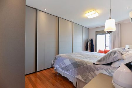 Apartamento à venda com 250m², 4 quartos e 4 vagasSuite 1