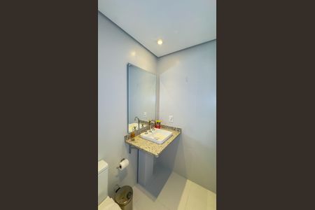 Apartamento à venda com 50m², 2 quartos e 1 vaga Apartamento à venda com 50m², 2 quartos e 1 vagaBanheiro social