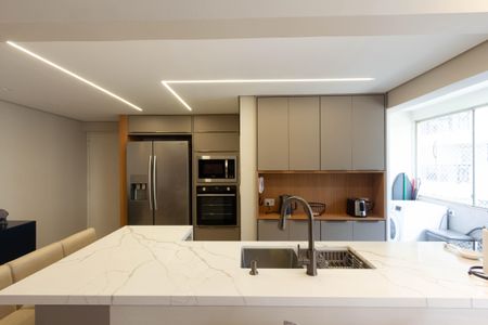Cozinha de apartamento para alugar com 2 quartos, 92m² em Vila Nova Conceição, São Paulo