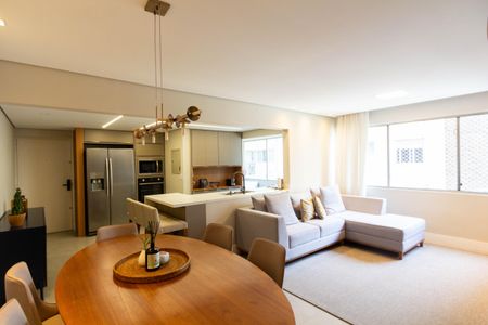 Sala/Cozinha de apartamento para alugar com 2 quartos, 92m² em Vila Nova Conceição, São Paulo