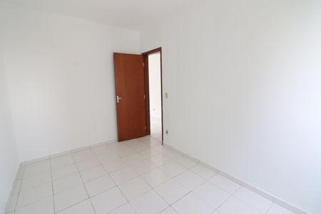 Quarto 2 de apartamento para alugar com 2 quartos, 65m² em Jaguaribe, Osasco