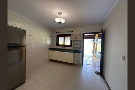 Casa à venda com 155m², 2 quartos e 2 vagasCozinha