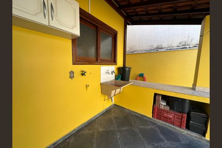 Casa à venda com 155m², 2 quartos e 2 vagasÁrea de Serviço