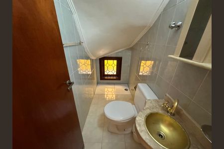 Casa à venda com 155m², 2 quartos e 2 vagasLavabo