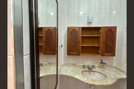 Casa à venda com 155m², 2 quartos e 2 vagasBanheiro