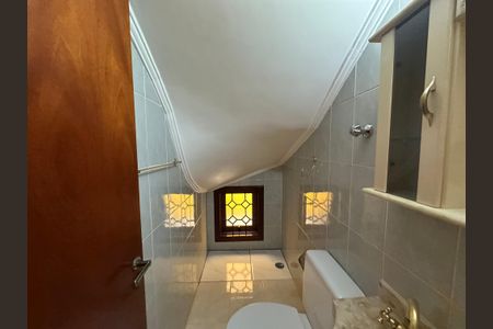 Casa à venda com 155m², 2 quartos e 2 vagasLavabo